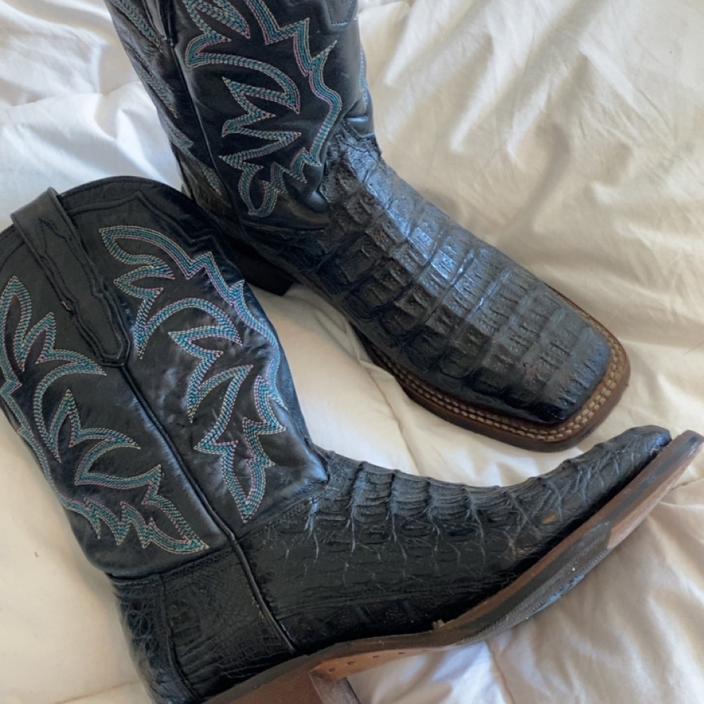 LaGrange Black Caiman Like New Sz9